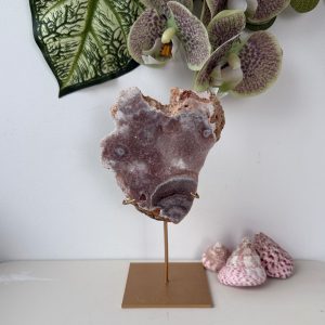 Roze amethist op standaard