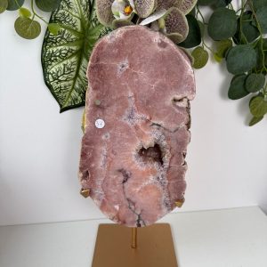 Roze amethist op standaard