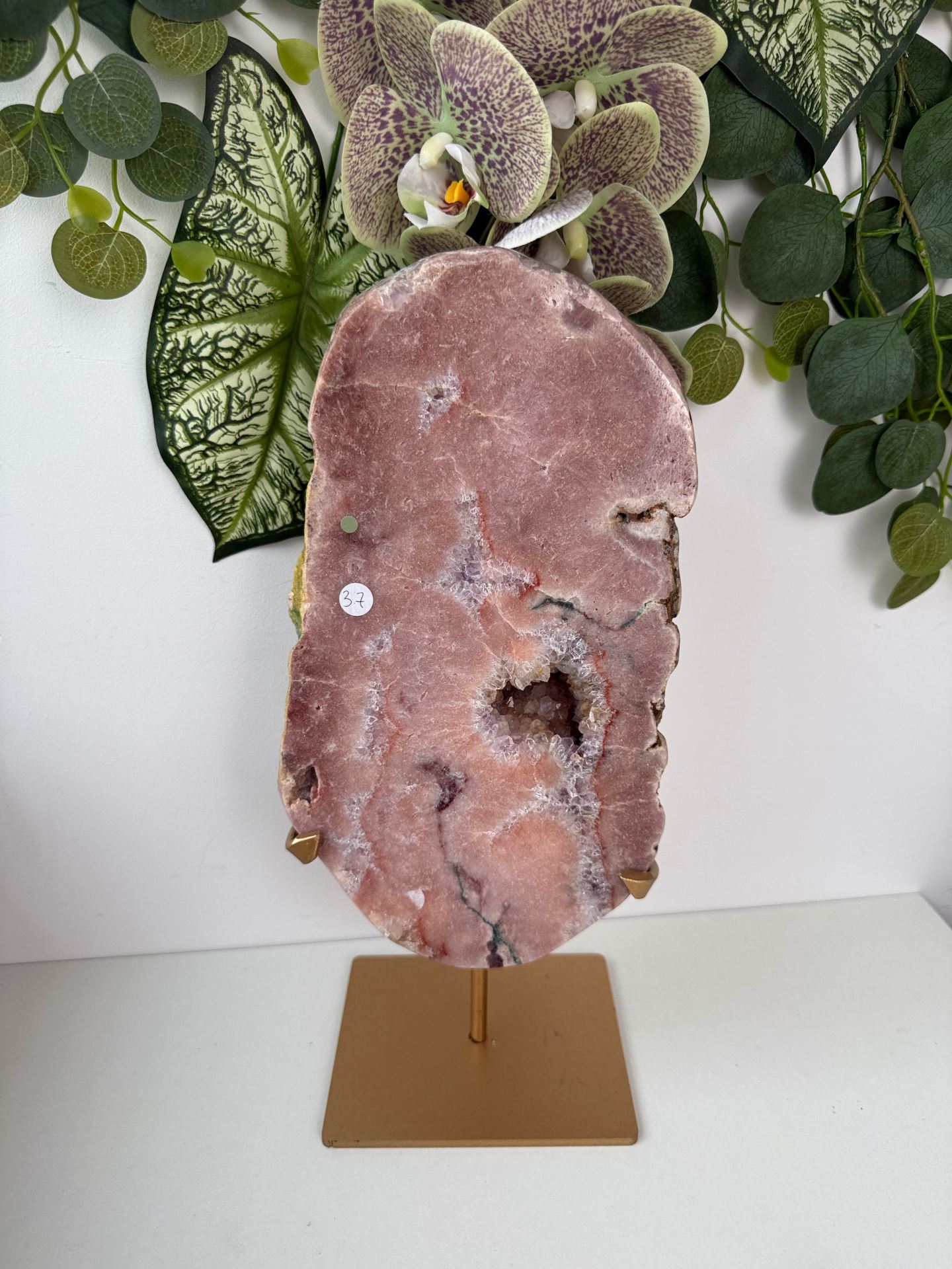 Roze amethist op standaard